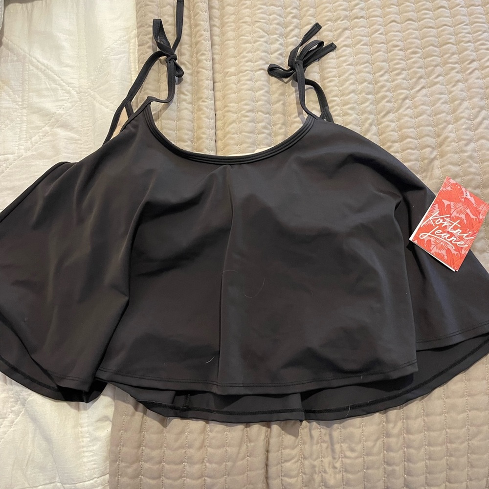 Kortni Jeane Black Flowy Bikini Top